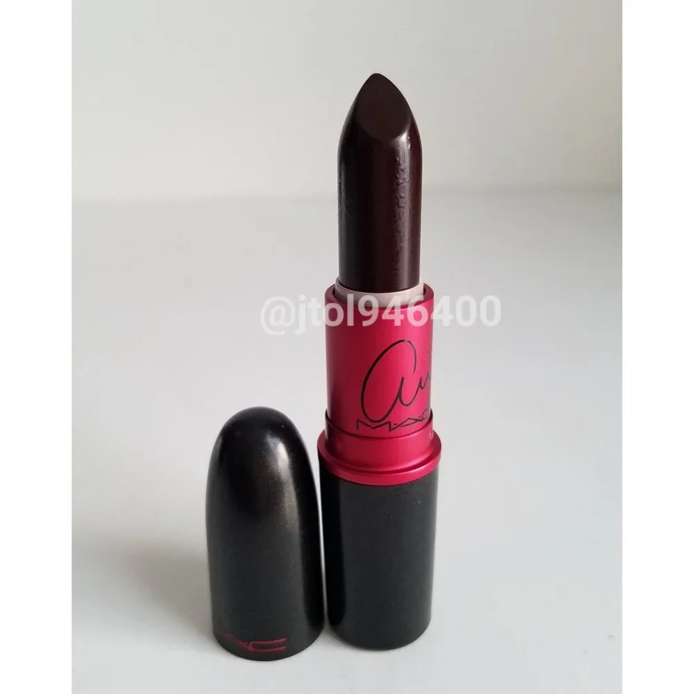 Mac Viva Glam Ariana Grande Lipstick